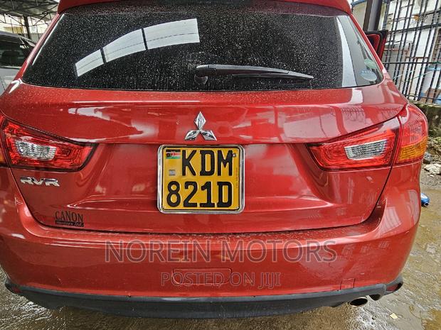 Red Mitsubishi RVR 2016: Compact SUV for Daily Use