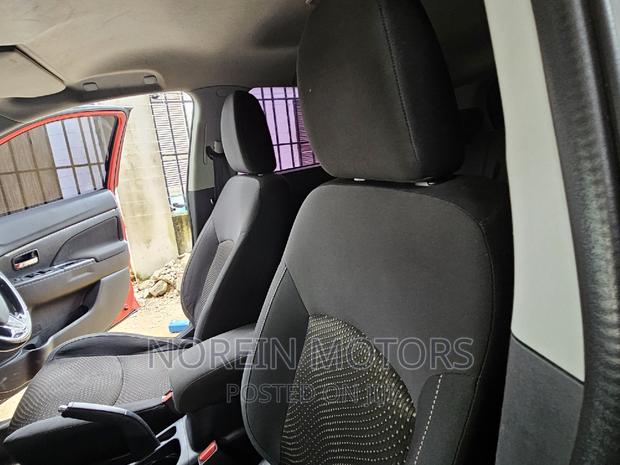 Red Mitsubishi RVR 2016: Compact SUV for Daily Use