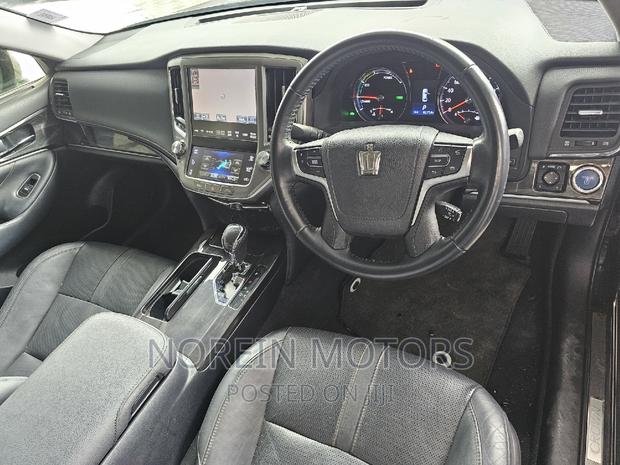 2016 Toyota Crown in Matt Black: Sophistication Personified
