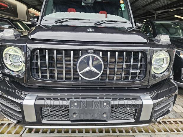 2019 Mercedes-Benz G-Class Black Edition: The Ultimate Off-Road Luxury Vehicle