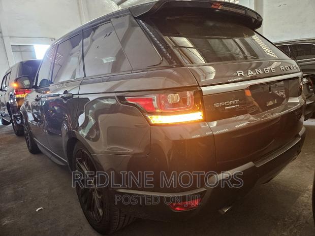 Gray 2016 Land Rover Range Rover Sport HSE 4x4 with 3.0L 6cyl 8A engine - Pre-owned, for sale