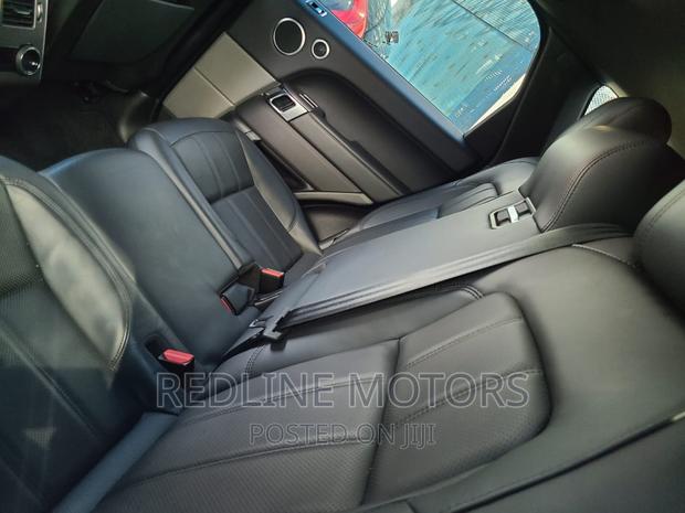 2018 Land Rover Range Rover Sport in Black: High-End Off-Road Performance