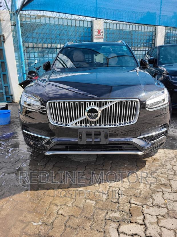 2017 Volvo XC90 in Black: High-End Used SUV