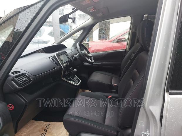 2017 Nissan Serena Silver: Luxury and Functionality
