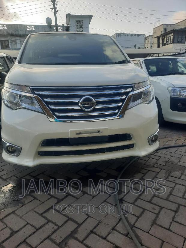 White 2017 Nissan Serena - Family Vehicle