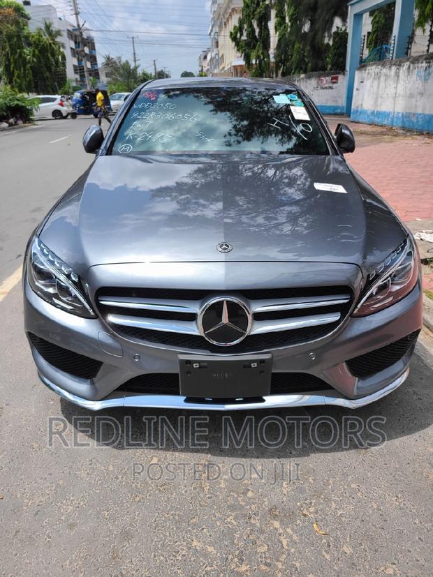 Gray 2016 Mercedes-Benz C200 - Sleek and Sophisticated Drive