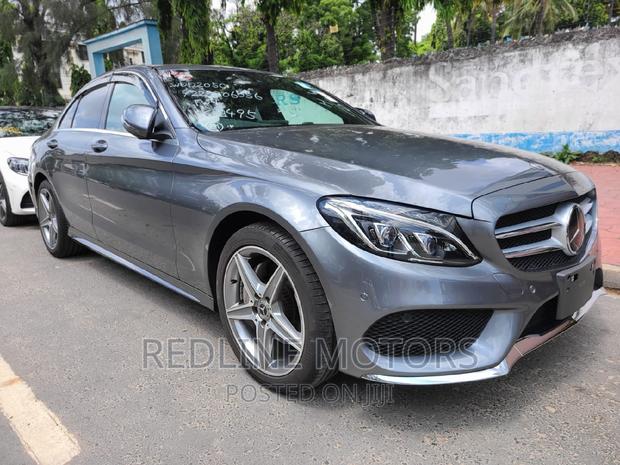 Gray 2016 Mercedes-Benz C200 - Sleek and Sophisticated Drive
