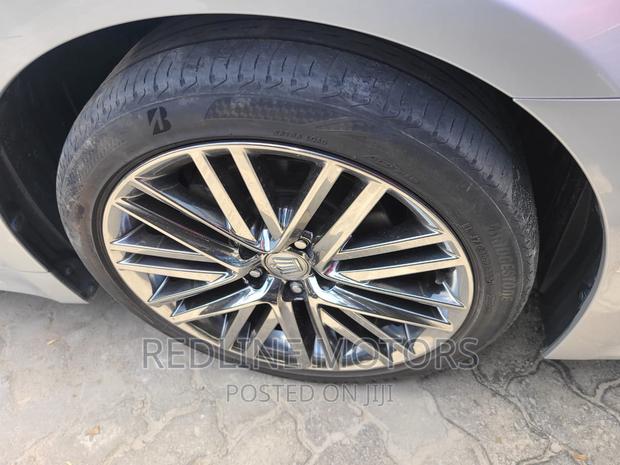 2017 Toyota Crown Silver Edition - Elegant Sedan for Sale