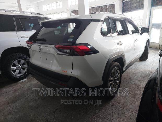 White 2019 Toyota RAV4 XLE Premium AWD - Exceptional AWD SUV