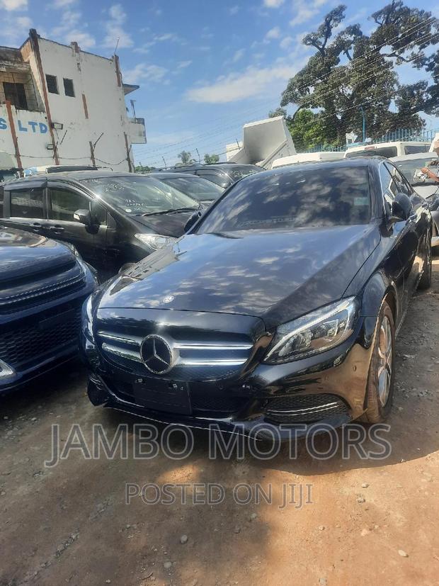 2016 Mercedes-Benz C180 in Black: High-End Sedan for Sale