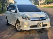 Toyota ISIS 1.8 Platana 2WD 2011 - Pearl - Used Car for Sale for sale