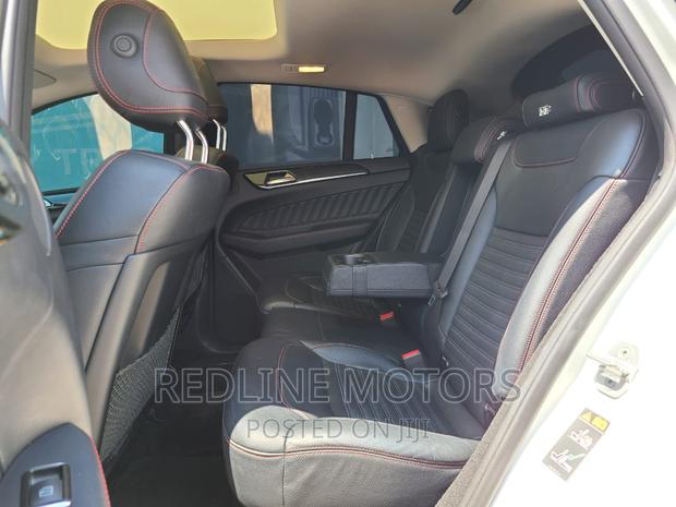 Luxury SUV: 2016 Mercedes-Benz GLE 350d 4MATIC - Available Now!
