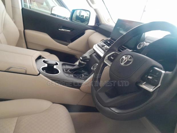 New Toyota Land Cruiser 2022 White