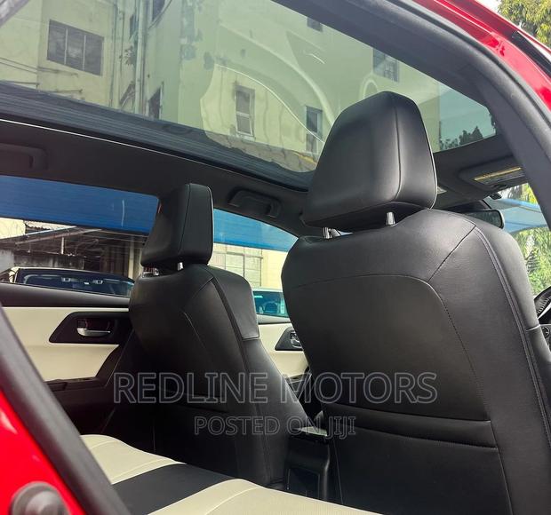 Pre-Owned 2016 Toyota Auris Red Hatchback for Sale