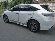 2016 Toyota Harrier White: Luxury SUV for Sale for sale