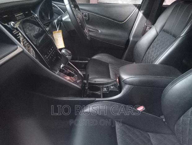2016 Toyota Harrier White: Luxury SUV for Sale