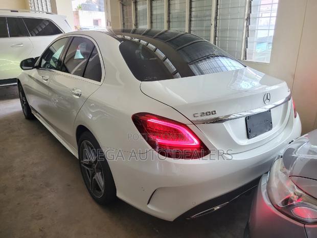 2018 White Mercedes-Benz C200 Sedan - Impressive Performance