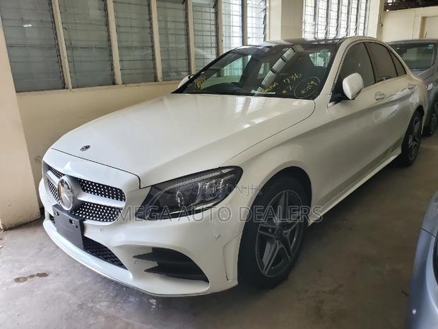 2018 White Mercedes-Benz C200 Sedan - Impressive Performance