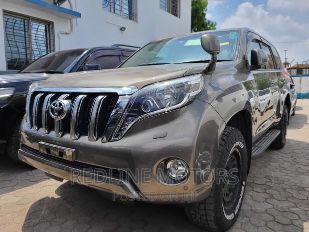 2016 Toyota Land Cruiser Prado 2.7 VVT-i in Gray - Used