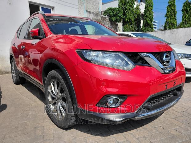 2016 Nissan X-Trail 2.0 Petrol AWD - Red, Excellent Condition