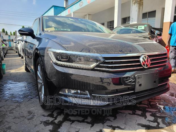 Black Volkswagen Passat 2016 - Power and Style
