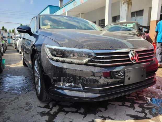Black Volkswagen Passat 2016 - Power and Style