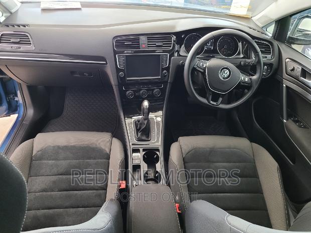 Volkswagen Golf TSI S: 2016 4-Door FWD Blue