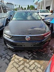 Black Volkswagen Passat 2016 - Power and Style for sale