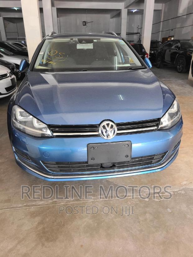 Volkswagen Golf TSI S: 2016 4-Door FWD Blue