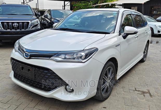 2017 Toyota Pearl Corolla Fielder - Quality Used Sedan