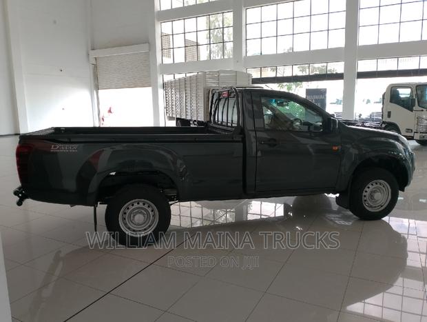2023 Isuzu D-MAX Black Edition: Unmatched Performance