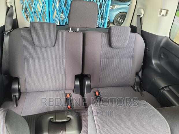 Black 2016 Toyota Noah 2.0 AWD - Comfortable 7-Seater