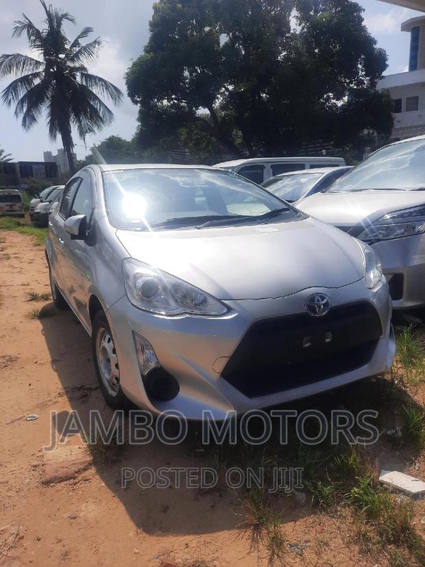 2016 Toyota Aqua Silver - Premium Quality, Great Price
