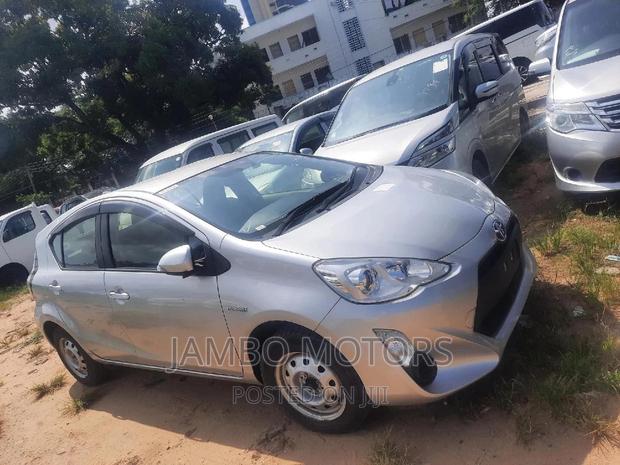 2016 Toyota Aqua Silver - Premium Quality, Great Price