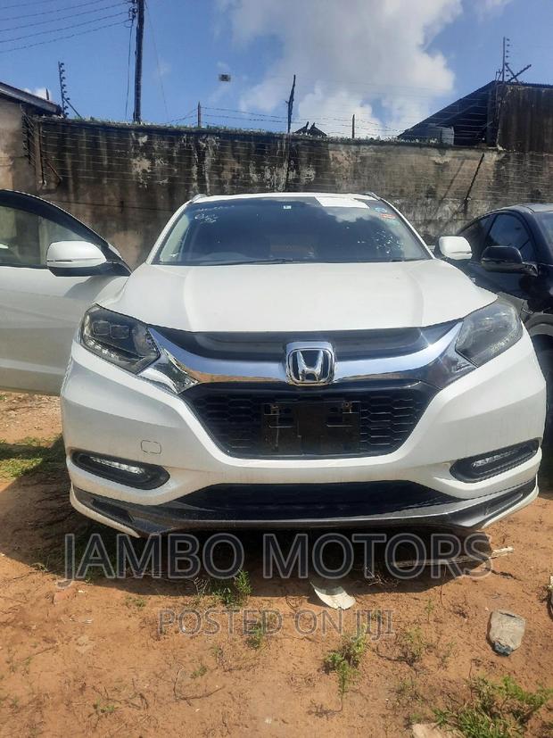 2017 Honda Vezel 1.5L Hybrid 2WD White - Premium Pre-owned