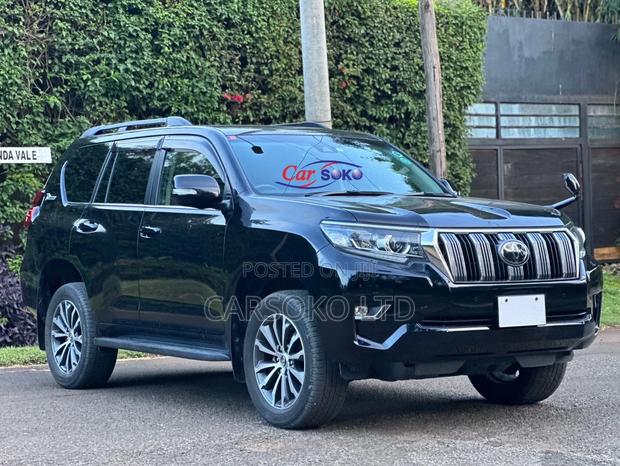 2019 Toyota Land Cruiser Prado 2.8 Black - High-End Off-Road Vehicle