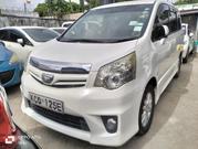Toyota Noah 2.0 143hp FWD (7 Seater) 2009 White for sale