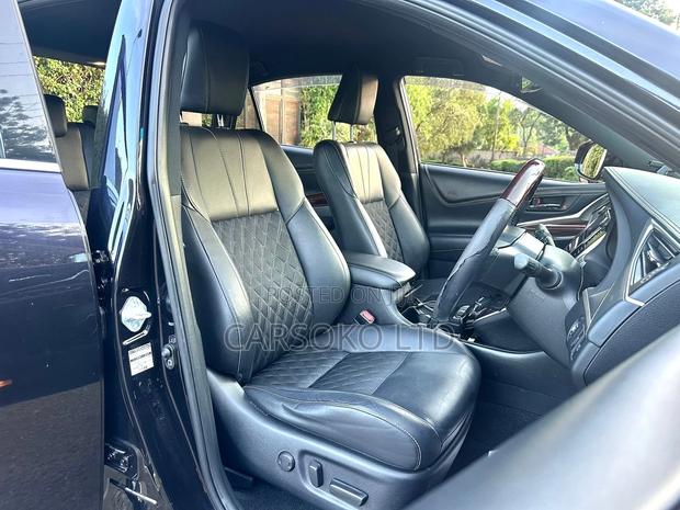 2016 Toyota Harrier 2.0 Black - Used Luxury SUV for Sale