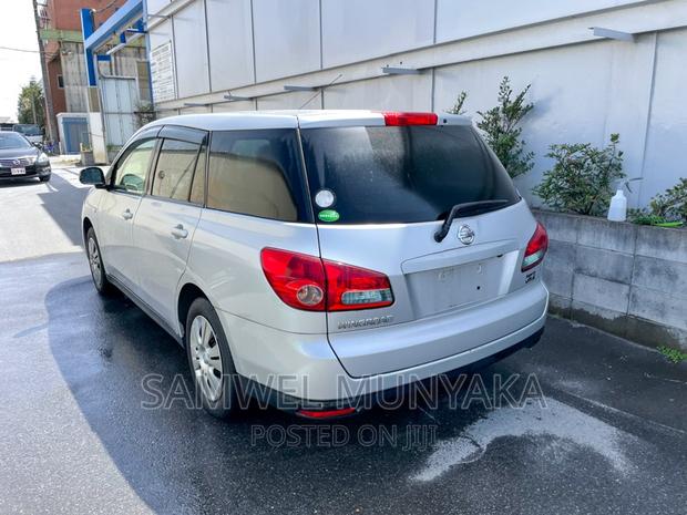 2016 Nissan Wingroad Silver - Perfect for Family Adventures
