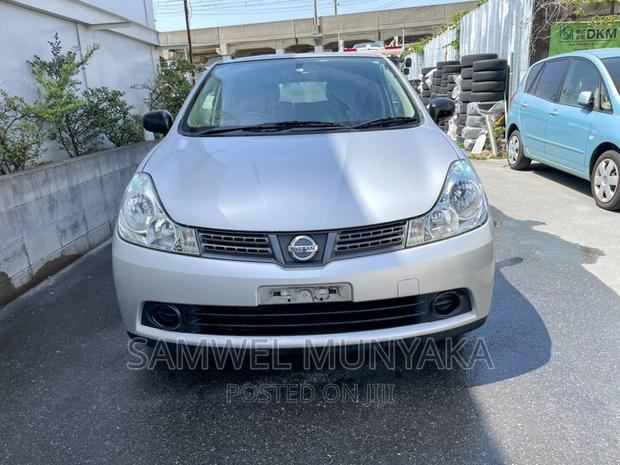 2016 Nissan Wingroad Silver - Perfect for Family Adventures