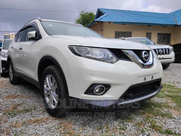 White 2016 Nissan X-Trail 2.0 Petrol AWD - Pre-Owned