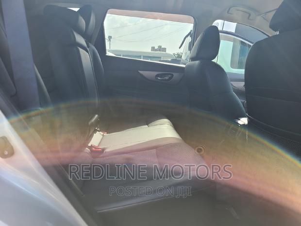 2016 Nissan X-Trail 2.0 Petrol FWD - Silver: Modern SUV for the Active Lifestyle