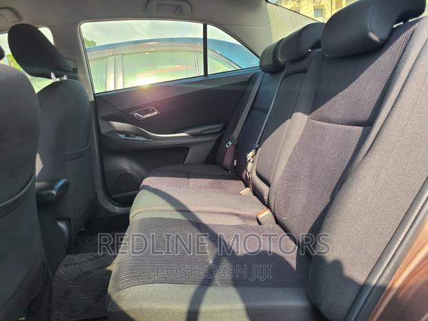 2016 Toyota Premio AWD 1.8 Gold - High Quality