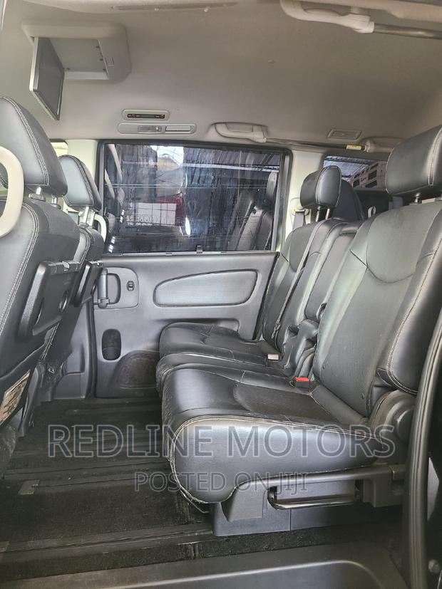 Black Nissan Serena 2020 - Powerful and Elegant