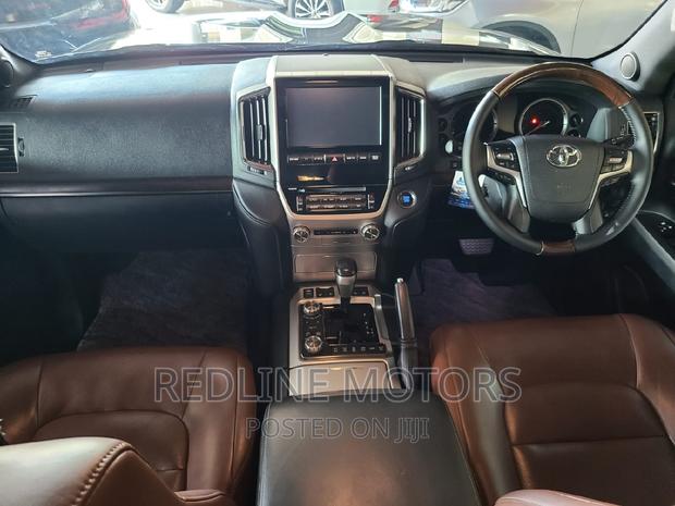 2016 Toyota Land Cruiser AX V8 Black - Used Car