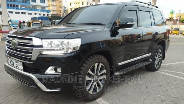 Toyota Land Cruiser 4.6 V8 ZX 2015 Matt Black