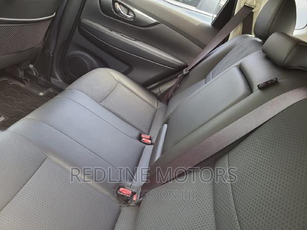 2016 Nissan X-Trail Silver 2.0 Petrol AWD: Luxurious and Capable Adventure Vehicle