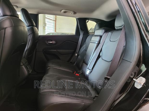 2016 Black Jeep Cherokee Limited 4x4 - Luxury Off-Roading at its Best