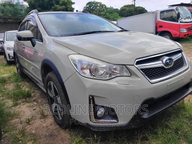 Subaru XV Hybrid 2016: Combining Innovation and Comfort in an SUV
