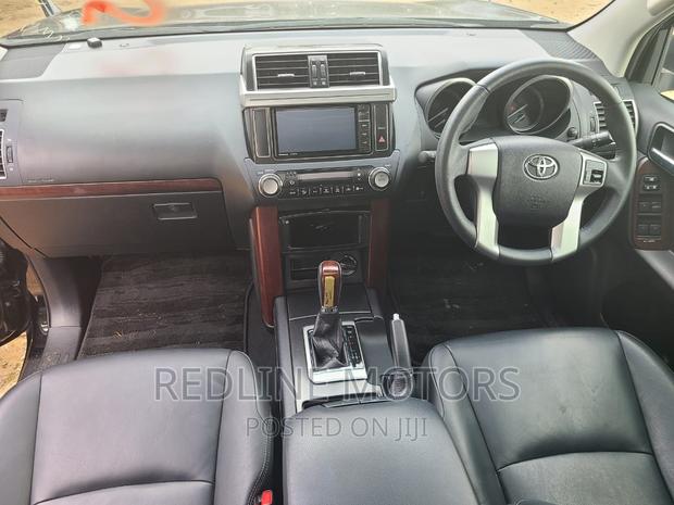 New 2016 Toyota Land Cruiser Prado 2.7 VVT-i - Black